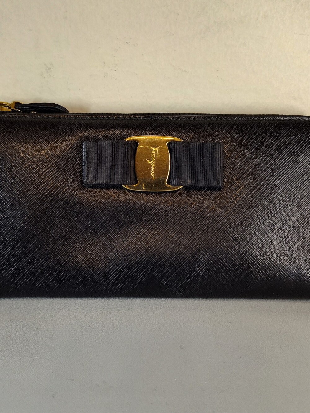 Salvatore Ferragamo Black Leather Gancini Zip Around Wallet